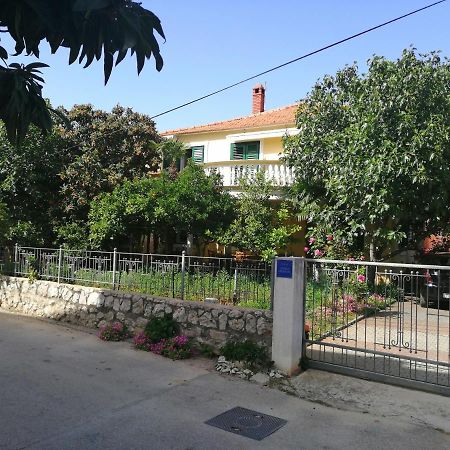 باكوشتاني Apartmani Milka المظهر الخارجي الصورة